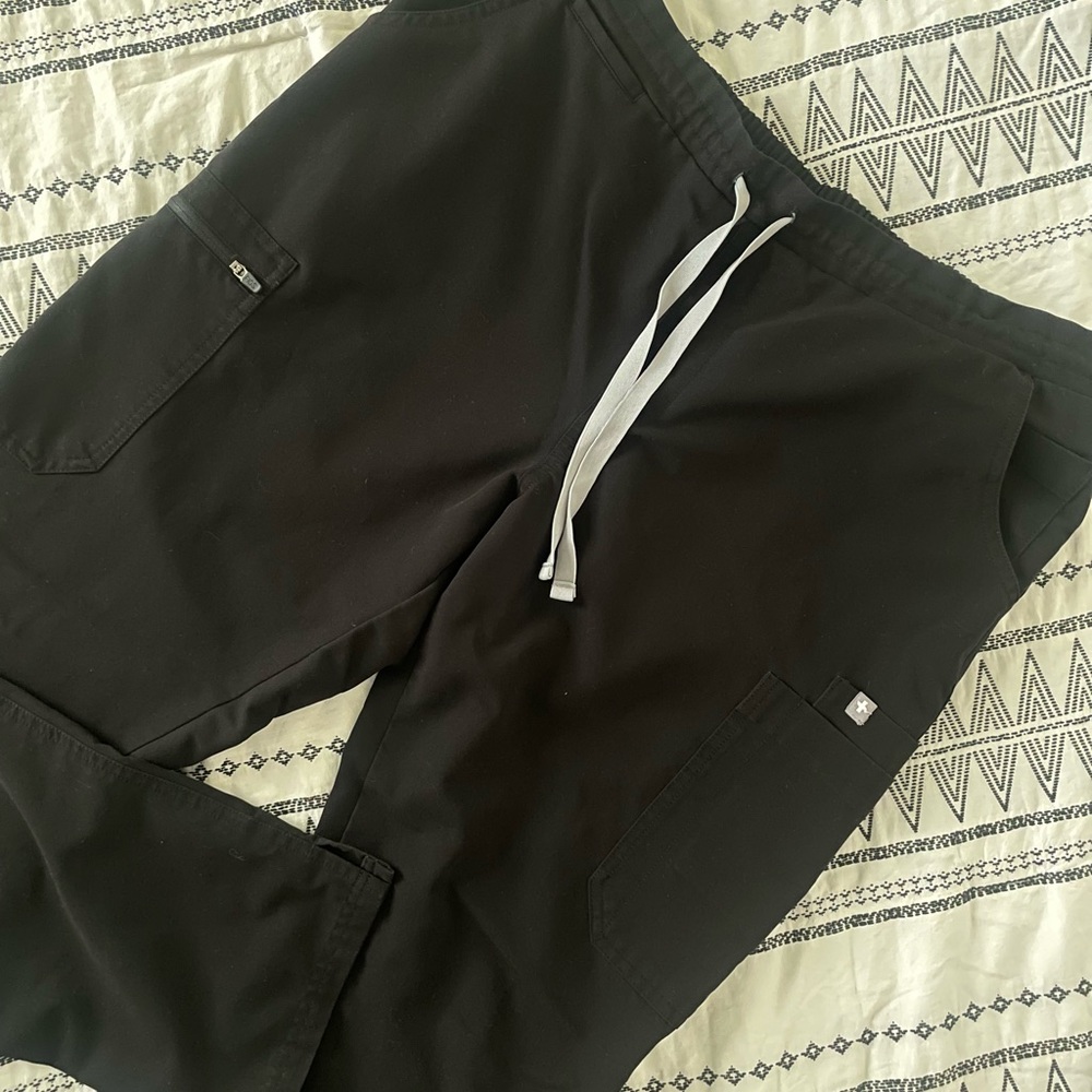 FIGS Scrub Pants